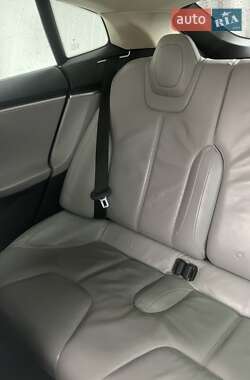 Лифтбек Tesla Model S 2013 в Одессе