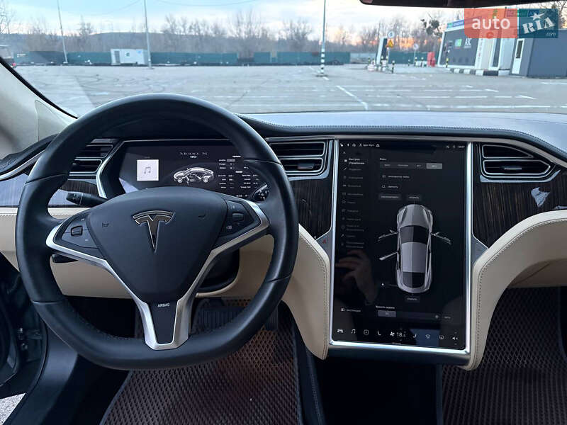Ліфтбек Tesla Model S 2013 в Києві фото 12 Ліфтбек Tesla Model S 2013 в Києві