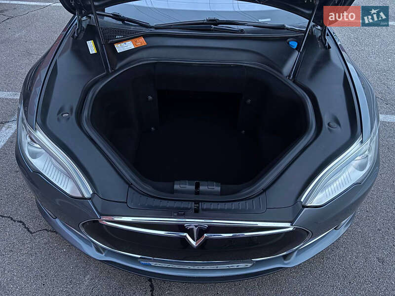 Ліфтбек Tesla Model S 2013 в Києві фото 22 Ліфтбек Tesla Model S 2013 в Києві
