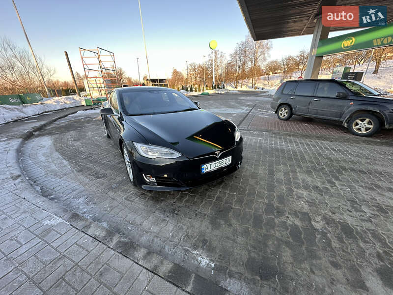 Лифтбек Tesla Model S 2016 в Долине фото 2 Лифтбек Tesla Model S 2016 в Долине