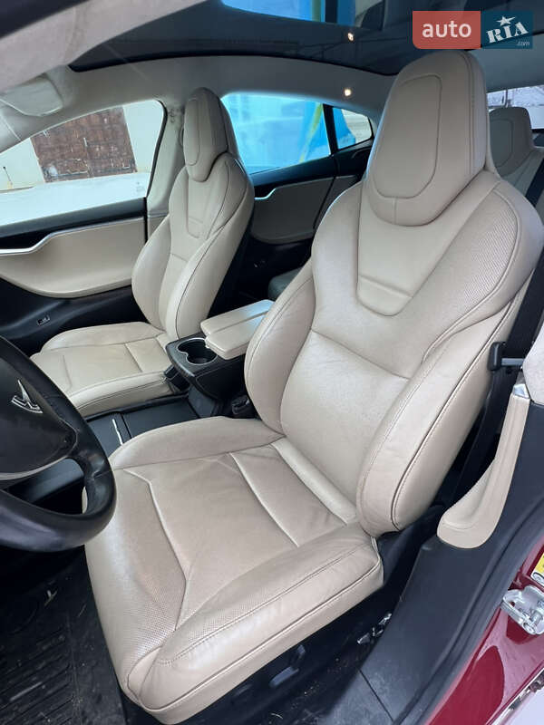 Лифтбек Tesla Model S 2017 в Черновцах фото 9 Лифтбек Tesla Model S 2017 в Черновцах