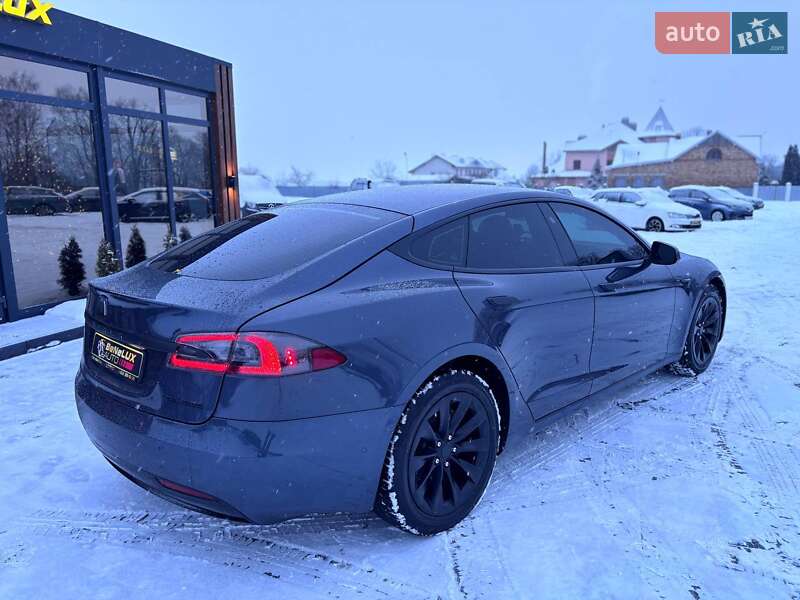 Лифтбек Tesla Model S 2017 в Коломые фото 10 Лифтбек Tesla Model S 2017 в Коломые