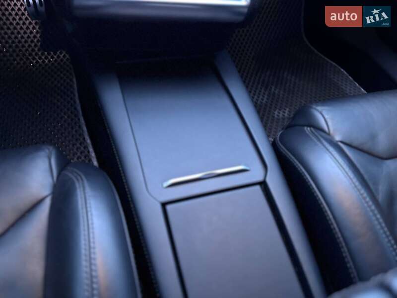 Лифтбек Tesla Model S 2017 в Коломые фото 32 Лифтбек Tesla Model S 2017 в Коломые