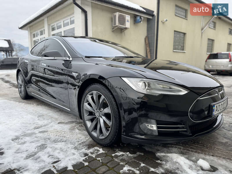 Ліфтбек Tesla Model S 2013 в Сваляві фото 4 Ліфтбек Tesla Model S 2013 в Сваляві