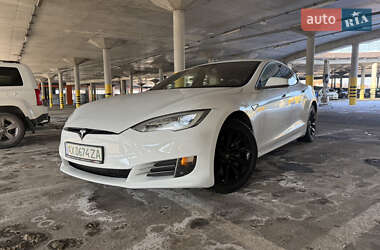 Лифтбек Tesla Model S 2016 в Харькове
