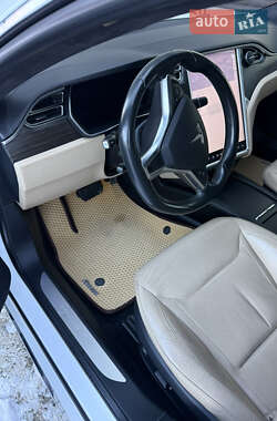 Лифтбек Tesla Model S 2016 в Харькове