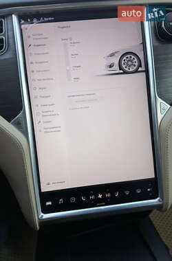 Лифтбек Tesla Model S 2016 в Харькове
