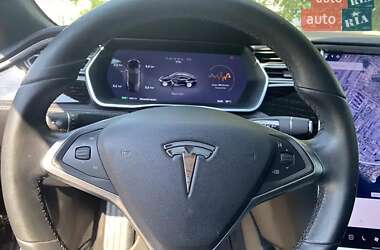 Лифтбек Tesla Model S 2016 в Киеве