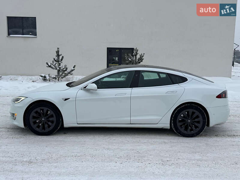 Ліфтбек Tesla Model S 2018 в Луцьку