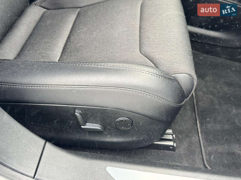 Ліфтбек Tesla Model S 2018 в Луцьку