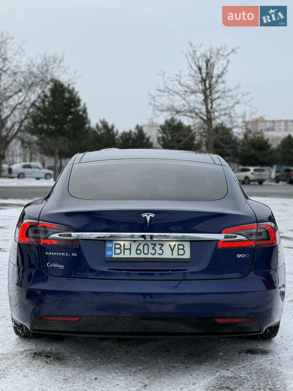 Ліфтбек Tesla Model S 2016 в Одесі