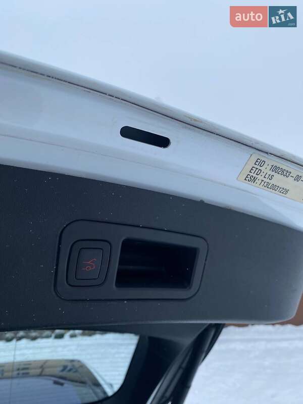 Ліфтбек Tesla Model S 2013 в Івано-Франківську фото 14 Ліфтбек Tesla Model S 2013 в Івано-Франківську