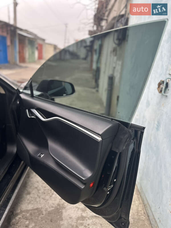 Ліфтбек Tesla Model S 2013 в Миколаєві фото 14 Ліфтбек Tesla Model S 2013 в Миколаєві