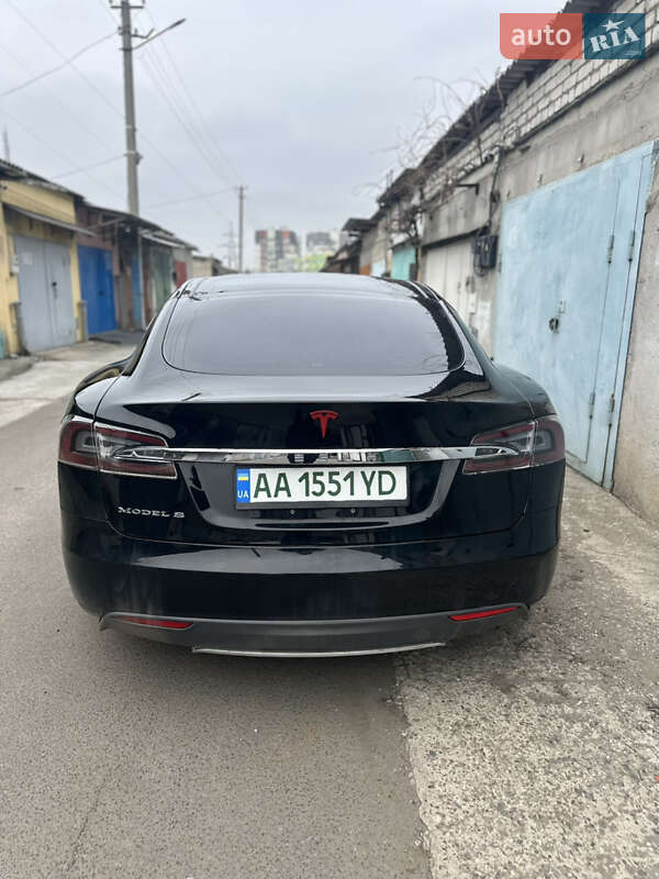 Ліфтбек Tesla Model S 2013 в Миколаєві фото 22 Ліфтбек Tesla Model S 2013 в Миколаєві