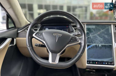 Лифтбек Tesla Model S 2015 в Днепре