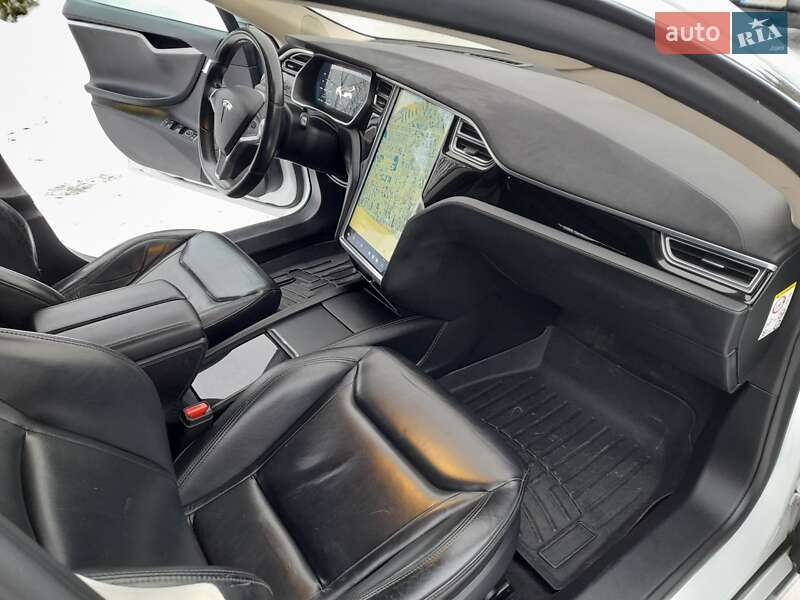 Ліфтбек Tesla Model S 2014 в Рівному