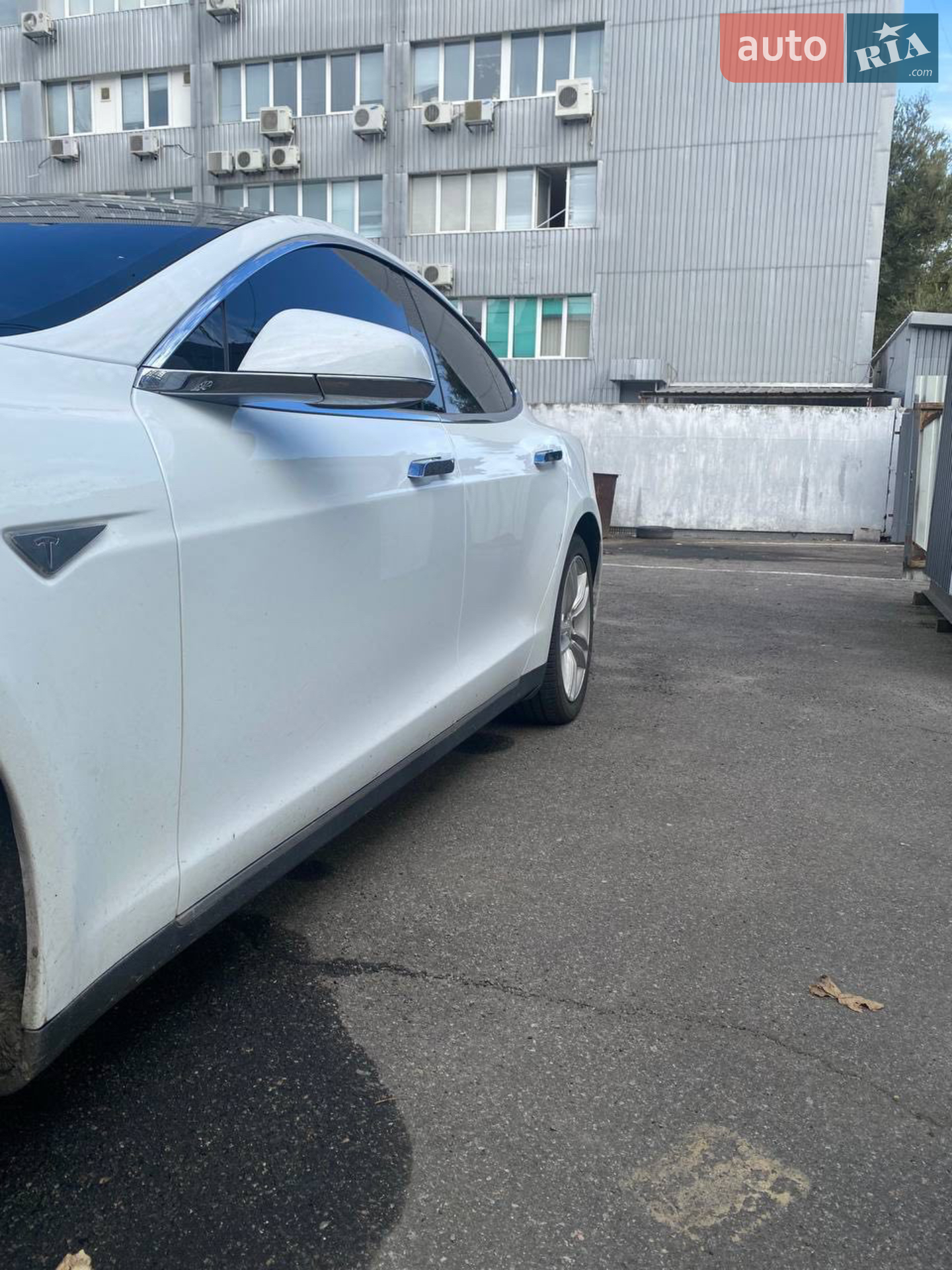 2015 Tesla Model S - мініатюра 27