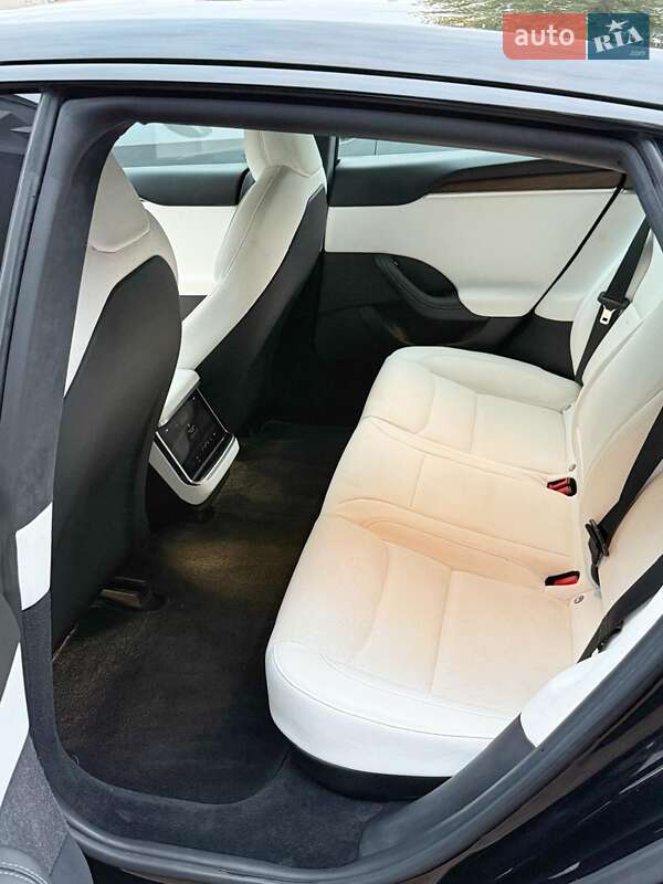 Ліфтбек Tesla Model S 2021 в Ужгороді фото 18 Ліфтбек Tesla Model S 2021 в Ужгороді