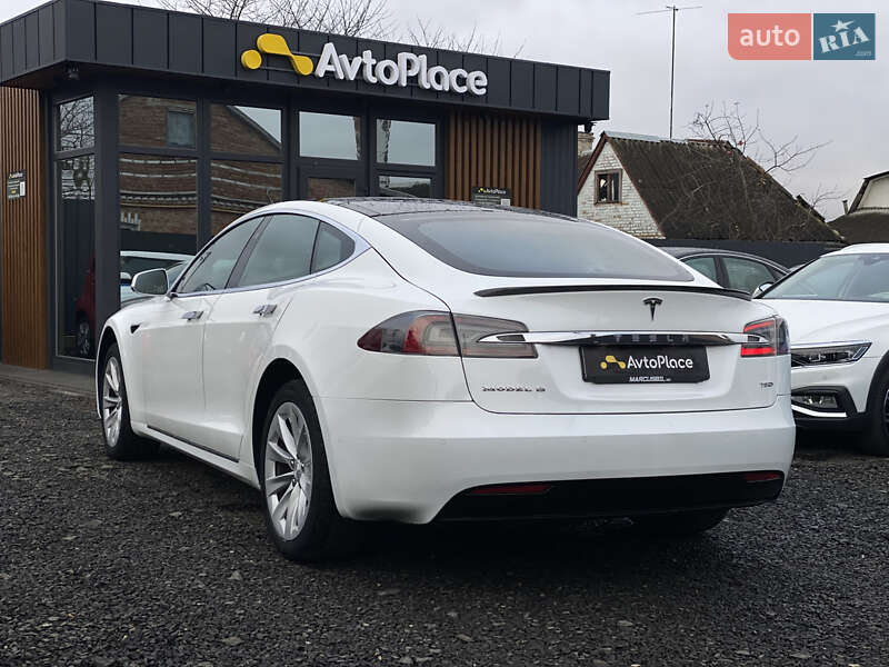 Ліфтбек Tesla Model S 2017 в Луцьку