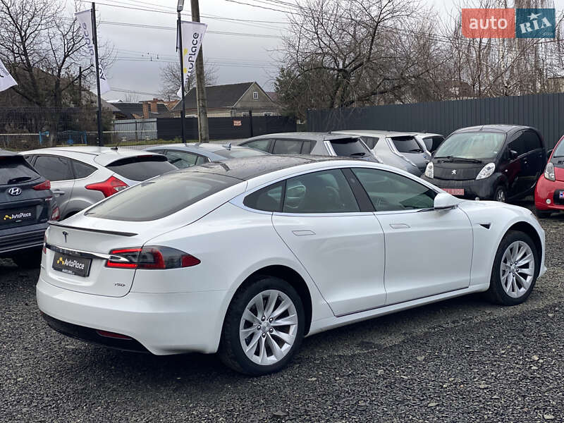Ліфтбек Tesla Model S 2017 в Луцьку