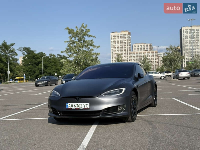 Ліфтбек Tesla Model S 2019 в Києві
