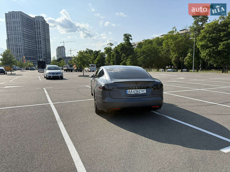 Ліфтбек Tesla Model S 2019 в Києві