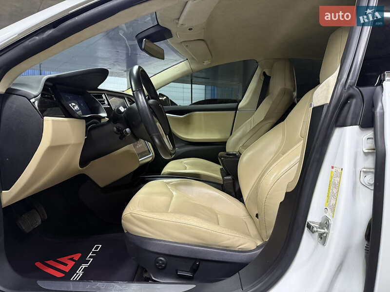 Лифтбек Tesla Model S 2016 в Одессе фото 23 Лифтбек Tesla Model S 2016 в Одессе