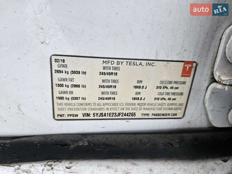 Лифтбек Tesla Model S 2018 в Днепре фото 32 Лифтбек Tesla Model S 2018 в Днепре