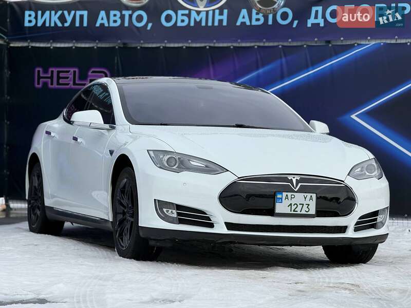 Лифтбек Tesla Model S 2013 в Запорожье