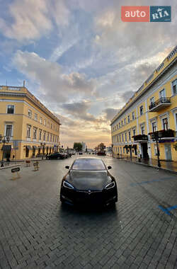 Ліфтбек Tesla Model S 2016 в Львові фото 29 Ліфтбек Tesla Model S 2016 в Львові