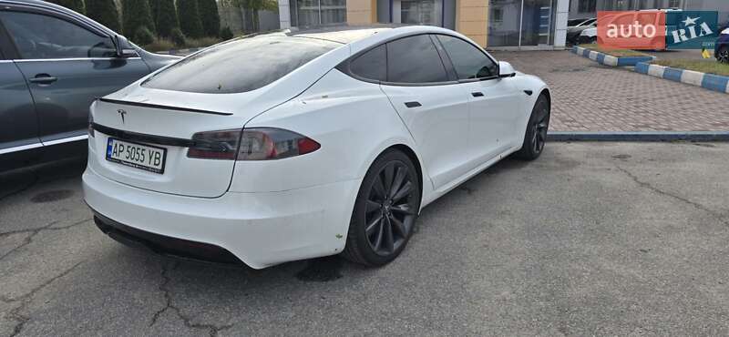 Лифтбек Tesla Model S 2021 в Запорожье