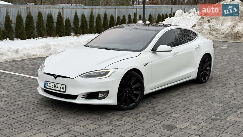 Tesla Model S 2017