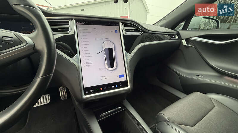 Лифтбек Tesla Model S 2017 в Луцке фото 51 Лифтбек Tesla Model S 2017 в Луцке
