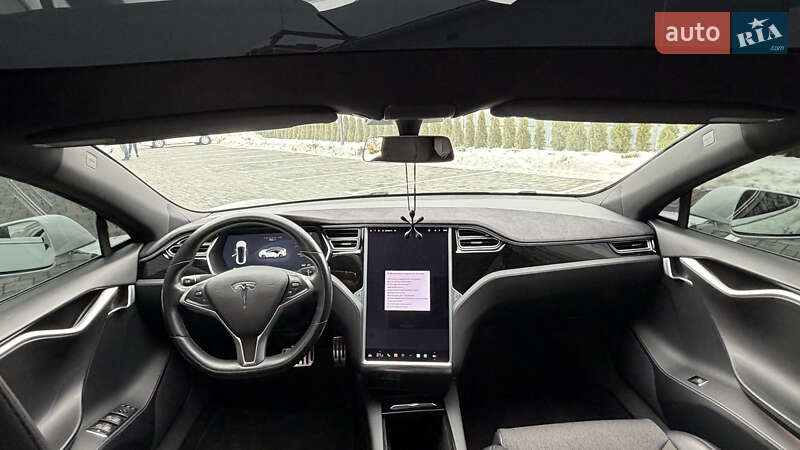 Лифтбек Tesla Model S 2017 в Луцке фото 59 Лифтбек Tesla Model S 2017 в Луцке
