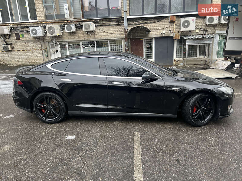 Ліфтбек Tesla Model S 2014 в Харкові фото 5 Ліфтбек Tesla Model S 2014 в Харкові