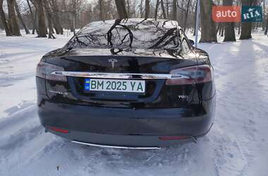 Лифтбек Tesla Model S 2015 в Сумах