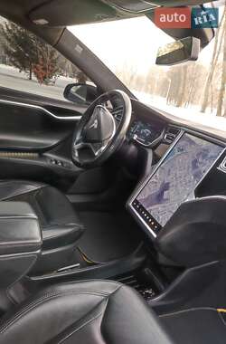 Лифтбек Tesla Model S 2015 в Сумах