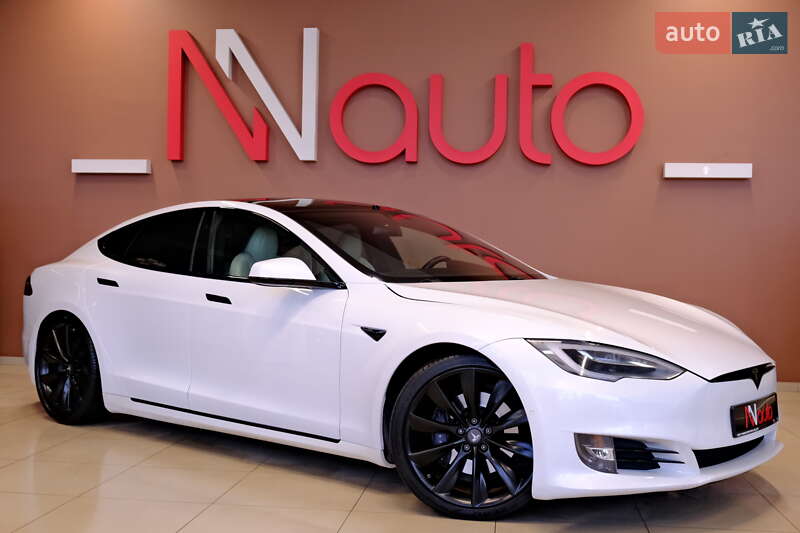 Лифтбек Tesla Model S 2020 в Одессе