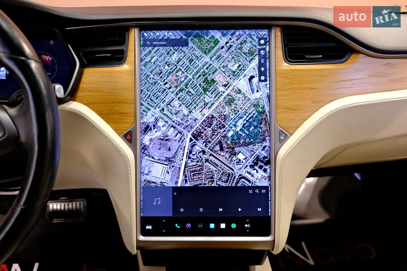 Лифтбек Tesla Model S 2020 в Одессе