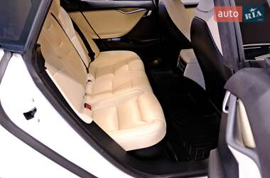 Лифтбек Tesla Model S 2020 в Одессе