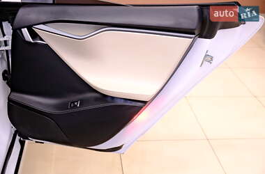 Лифтбек Tesla Model S 2020 в Одессе