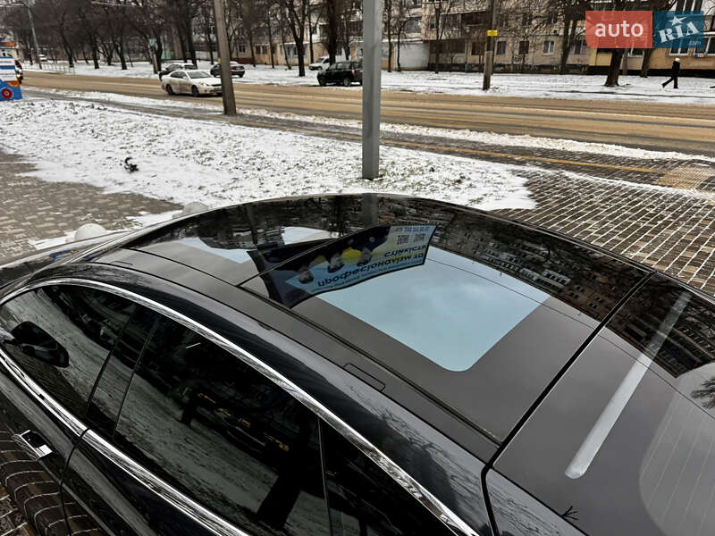 Ліфтбек Tesla Model S 2015 в Одесі