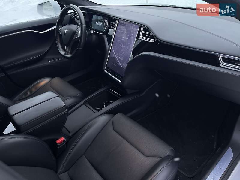 Ліфтбек Tesla Model S 2018 в Києві