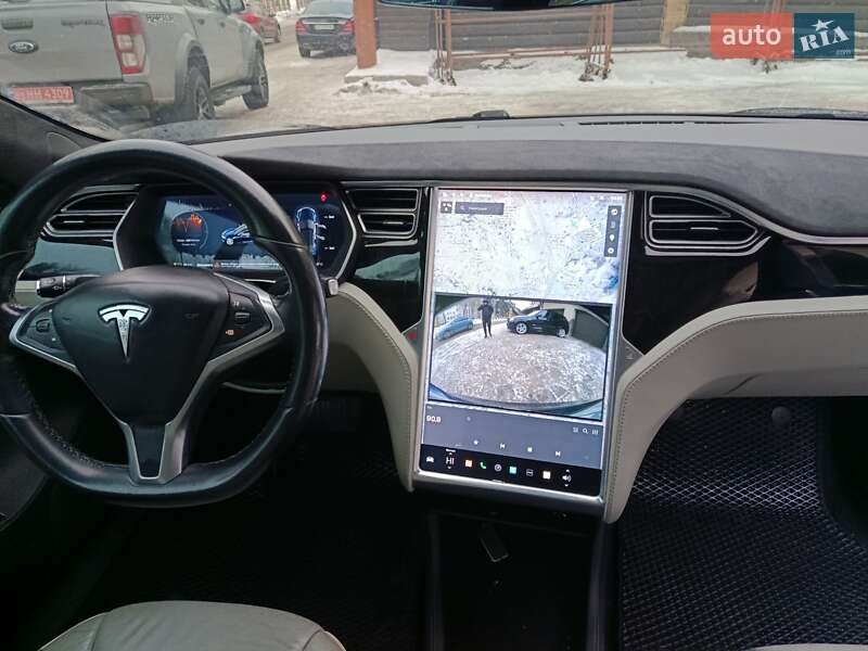 Ліфтбек Tesla Model S 2014 в Вінниці
