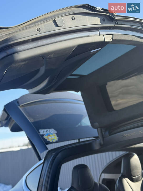 Лифтбек Tesla Model S 2015 в Киеве