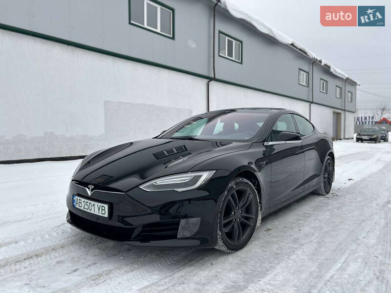 Tesla Model S 2017