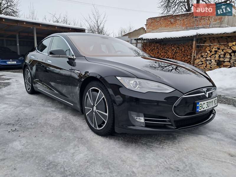 Ліфтбек Tesla Model S 2014 в Радехові
