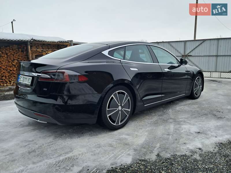 Ліфтбек Tesla Model S 2014 в Радехові