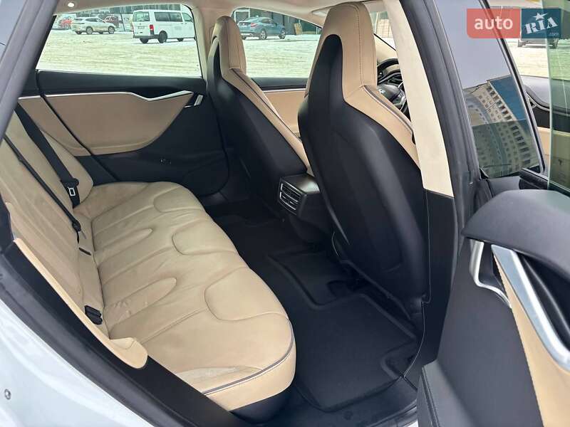 Лифтбек Tesla Model S 2013 в Харькове