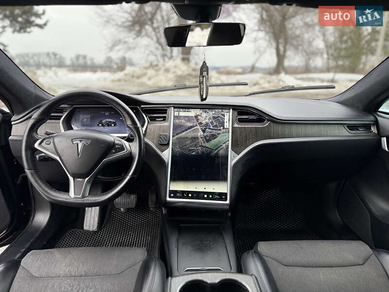 Лифтбек Tesla Model S 2013 в Ровно